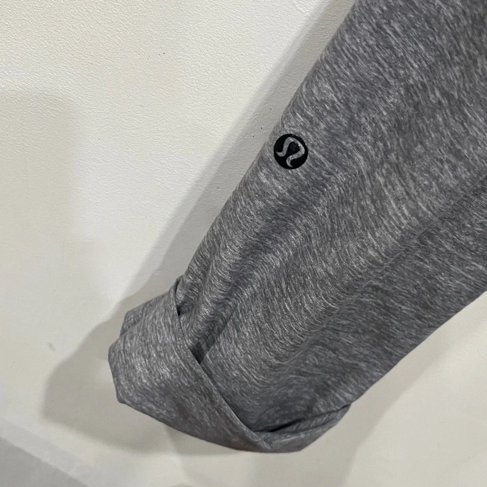 Lululemon Jogger Crop Heathered Grey size XL - Picture 7 of 8